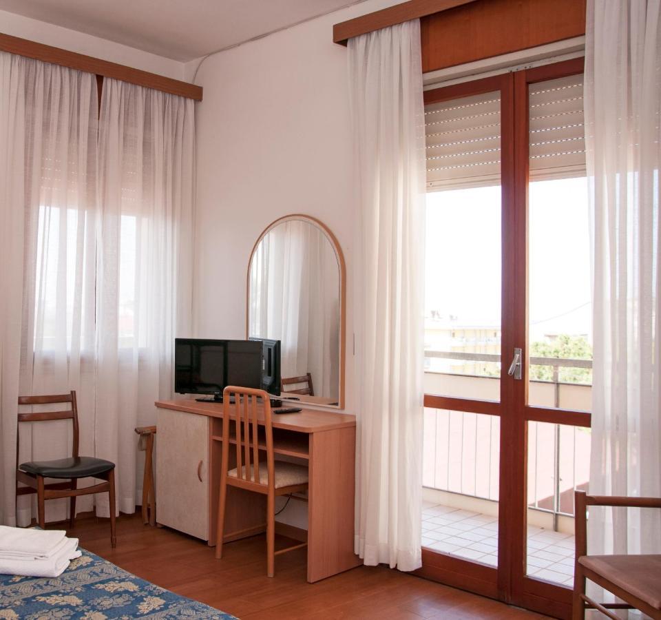Hotel Rugantino Cesenatico Luaran gambar