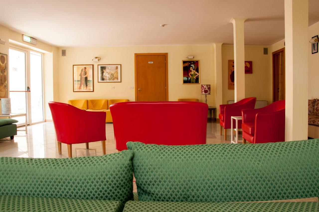 Hotel Rugantino Cesenatico Luaran gambar